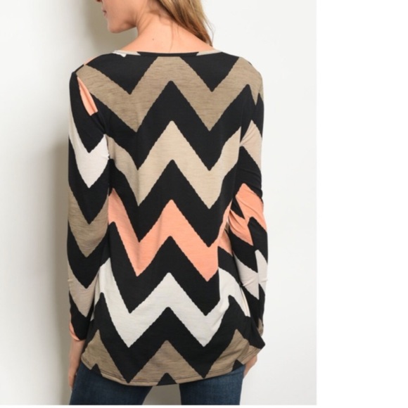 Chevron top - Picture 3 of 4